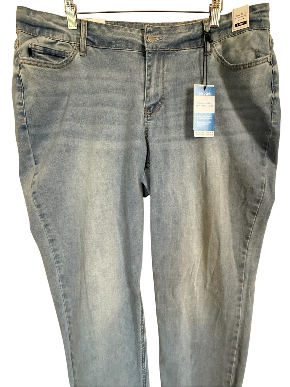 NWT Judy Blue JB88938 Keep Your Cool V Front Boyfriend Jeans 18W Sorbtek Cooling - Picture 2 of 16